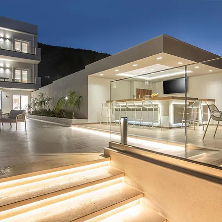 Filia Luxury