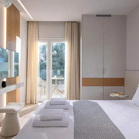 Filia Luxury Hotel *